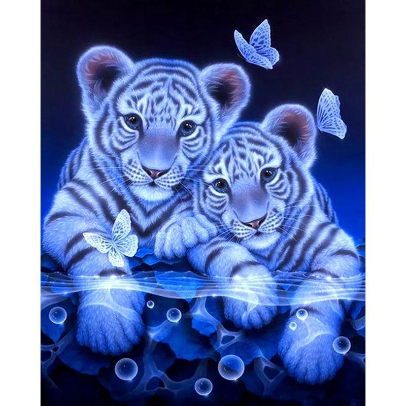 Weiße Tigerjungen - Myth Of Asia 